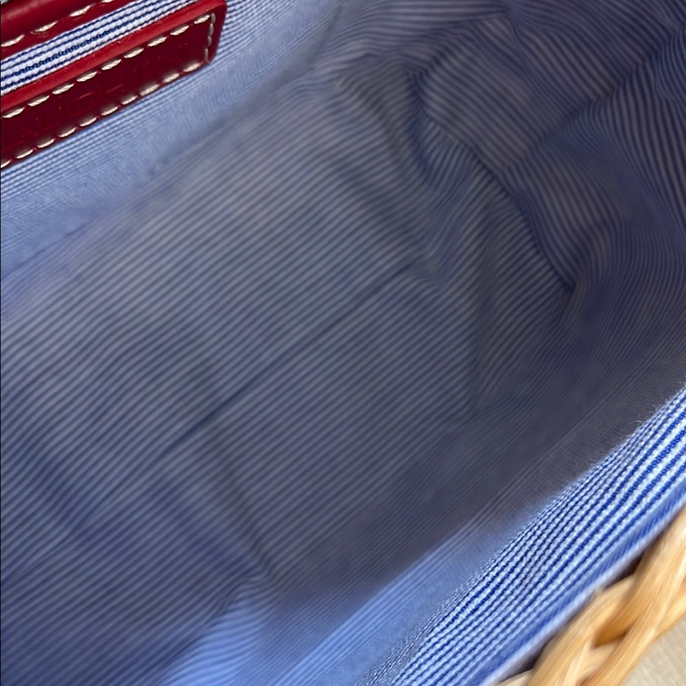 NEW!! J.McLaughlin Denim and Wicker Crossbody Bag with bamboo buckle. - Picture 6 of 7